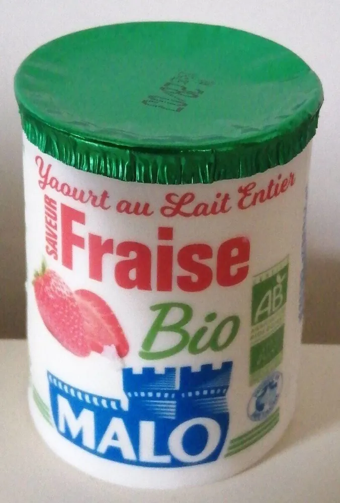 Yaourt au lait entier saveur fraise