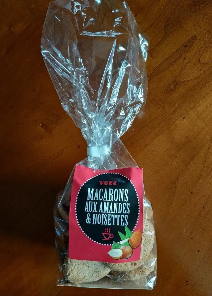Macarons aux amandes et noisettes