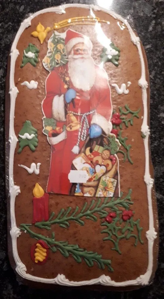 Père Noël géant en pain d'épices