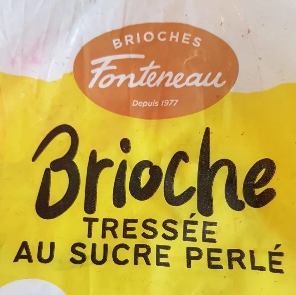 Brioche tressée au sucre perlé