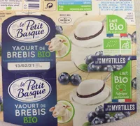 Yaourt de brebis bio nature sur lit de myrtilles