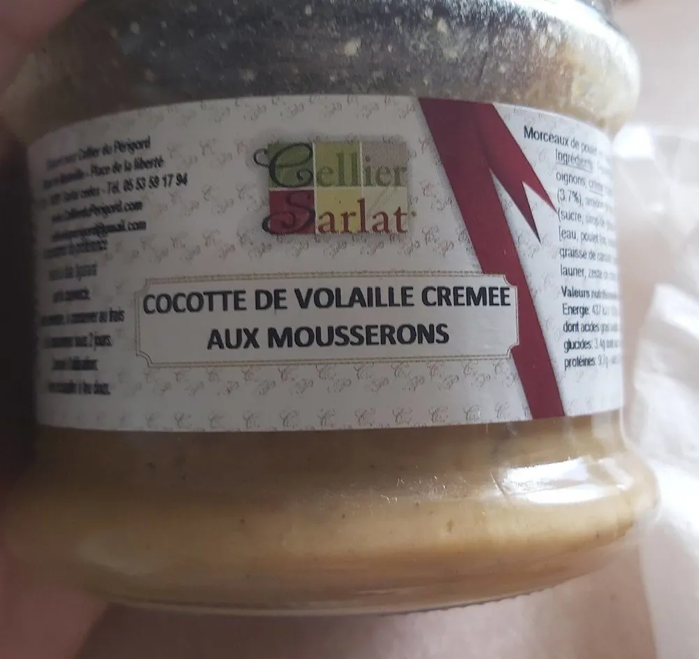 Cocotte de volaille cremee aux mousserons