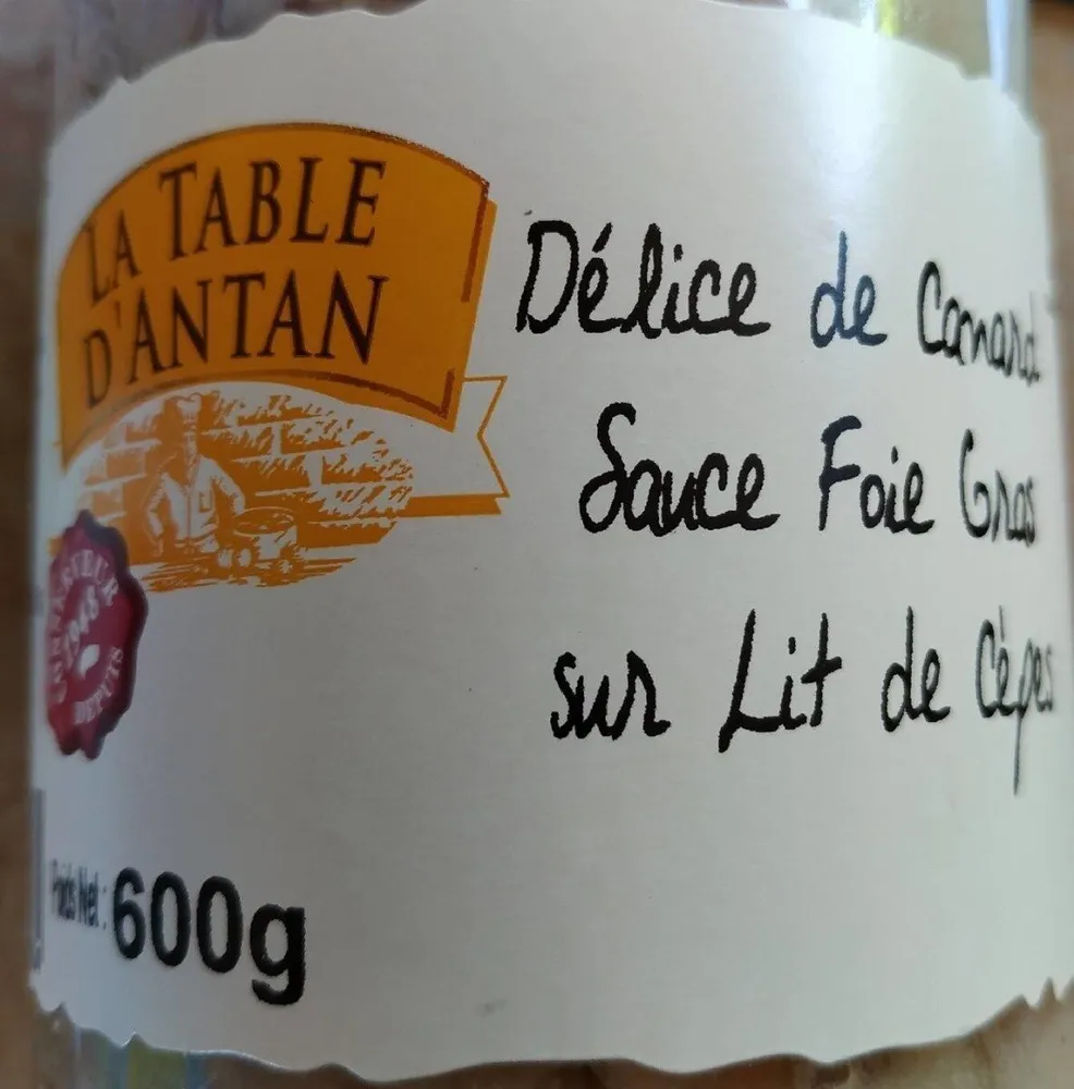 Délice de canard sauce foie gras sur lit de cèpes