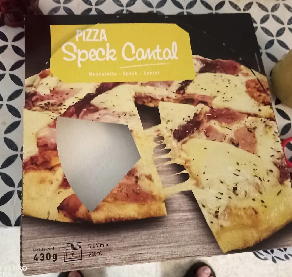 Pizza Speck Cantal