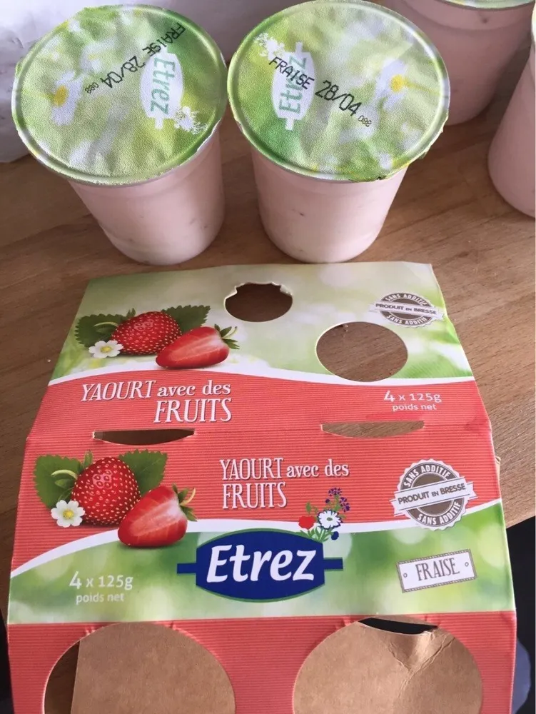 Yaourt avec des fruits