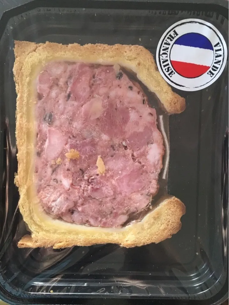 Pâté en croûte franc comtois aux morilles 1tranche
