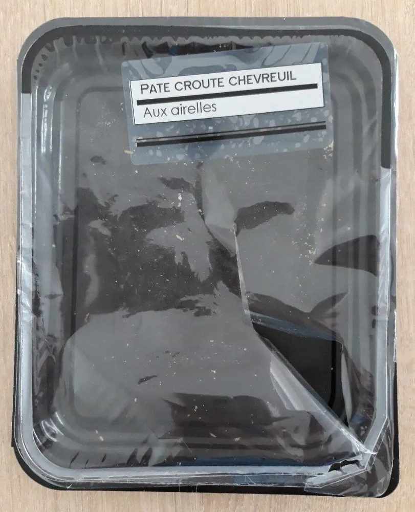 Pâté en croûte de chevreuil aux airelles