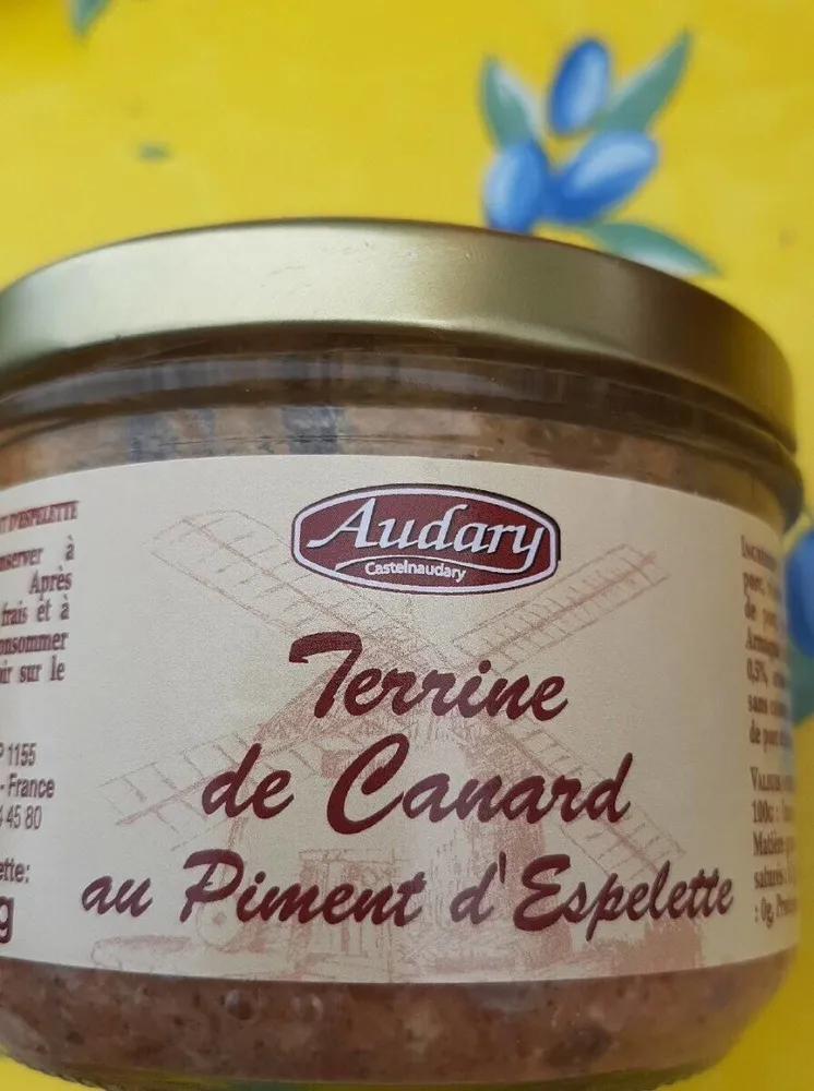 Terrine de canard au piment d'espelette