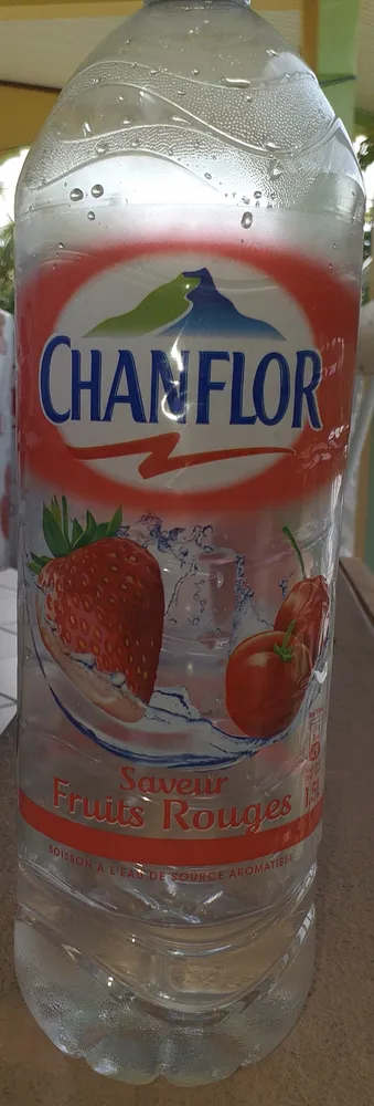 Eau Aromatisée "fruits Rouges"