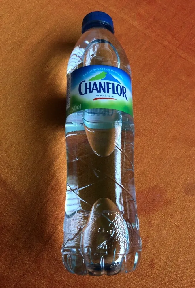 Eau de source de Montagne