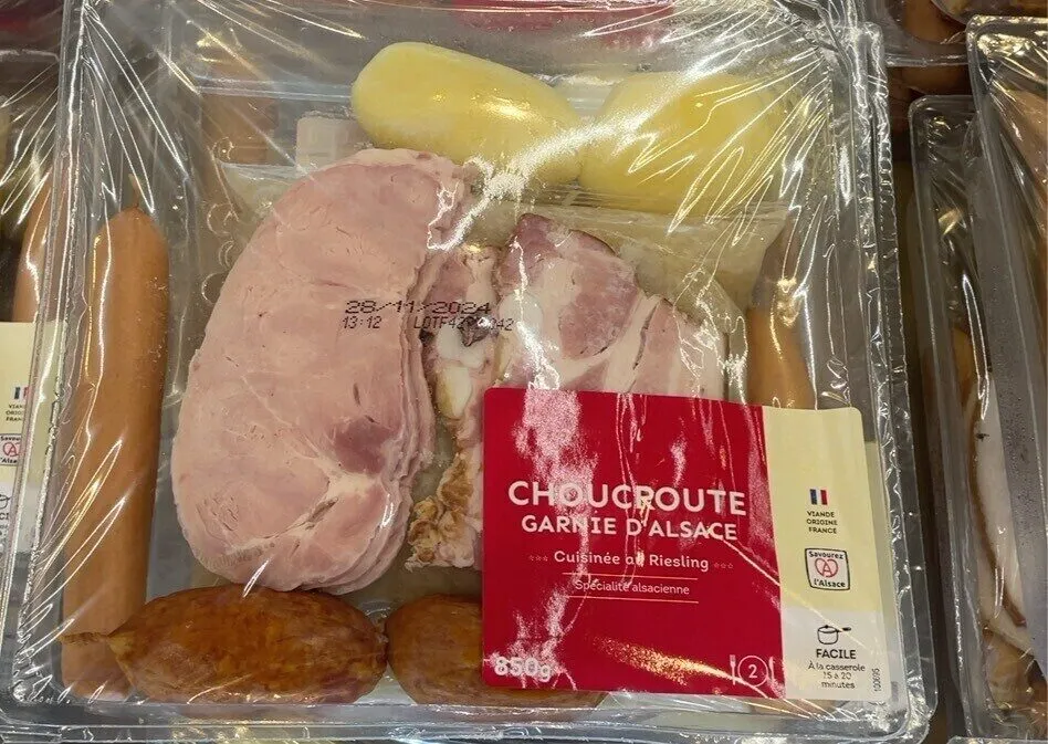 CHOUCROUTE GARNIE D'ALSACE Cuisinée au Riesling