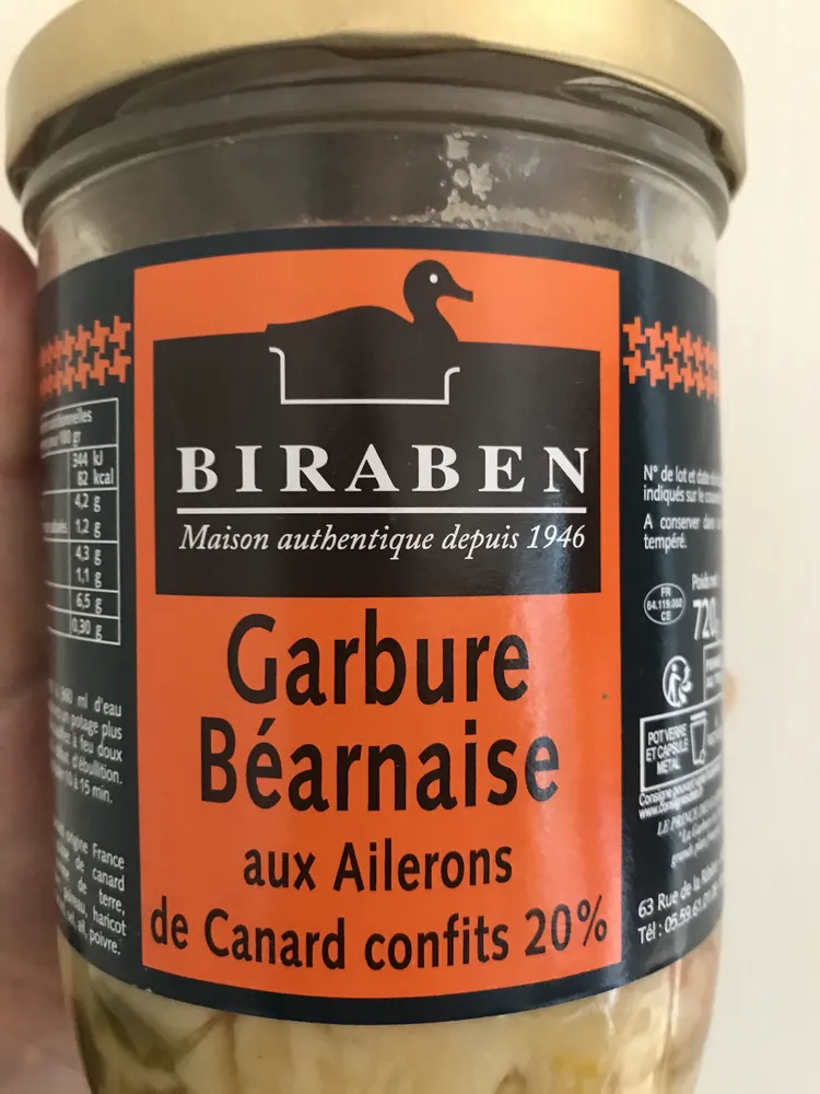 Garbure bearnaise aux ailerons de canard confits