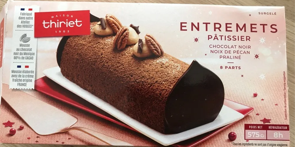 Entremets pâtissier Chocolait noir, noix de pécan, praliné