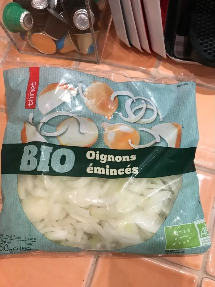 Oignons emincés