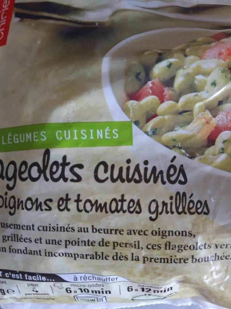 Flageolets cuisinés aux oignons et tomates grillées