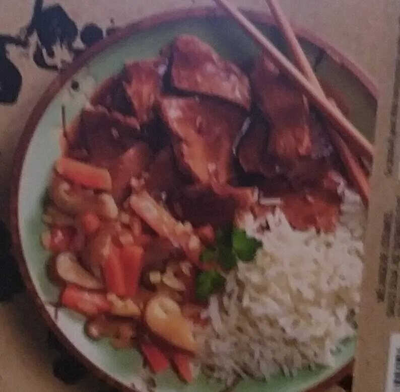 Boeuf aux légumes sautés et riz basmati