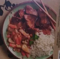 Boeuf aux légumes sautés et riz basmati