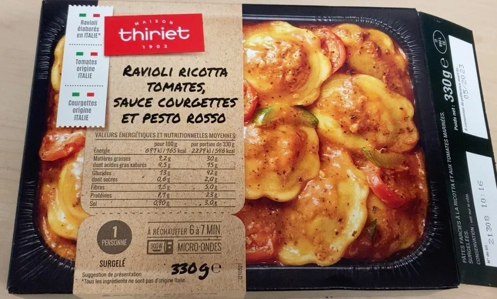 Ravioli ricotta tomates sauce pesto roso