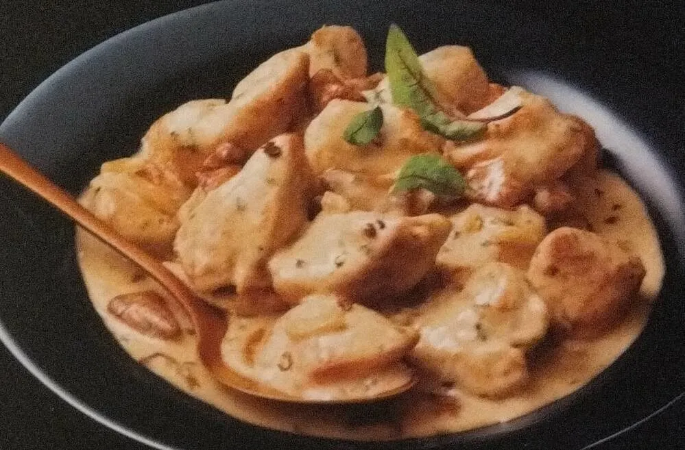 Pintade sauce au Jurançon et cèpes