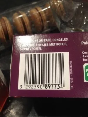 6 macarons au café