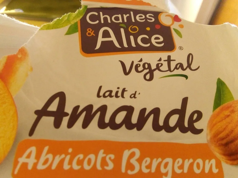 Lait d'amande et abricots bergeron
