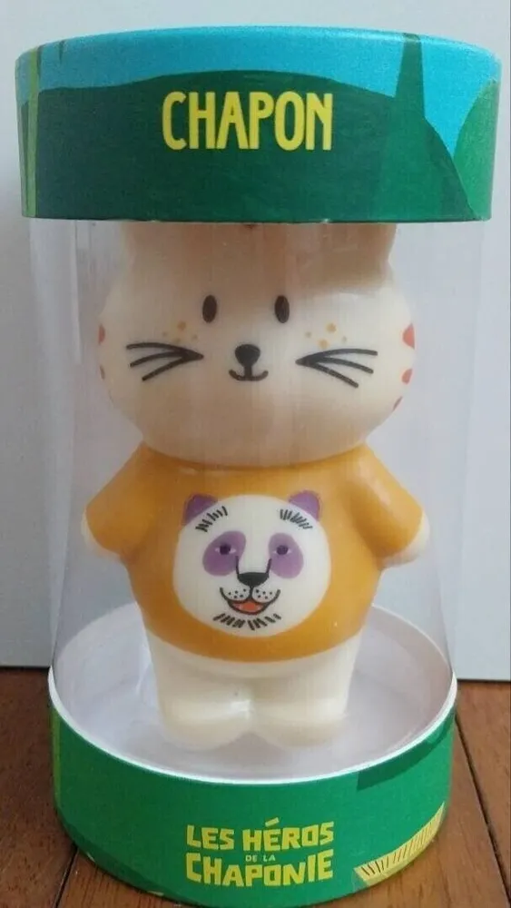 Chaton blanc paco le panda