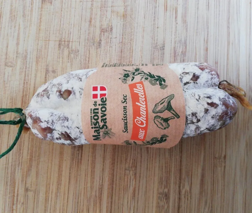 Saucisson sec aux chanterelles