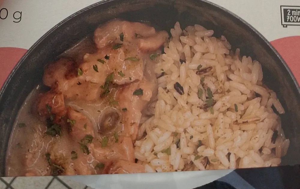 Dinde rôtie aux champignons et duo de riz