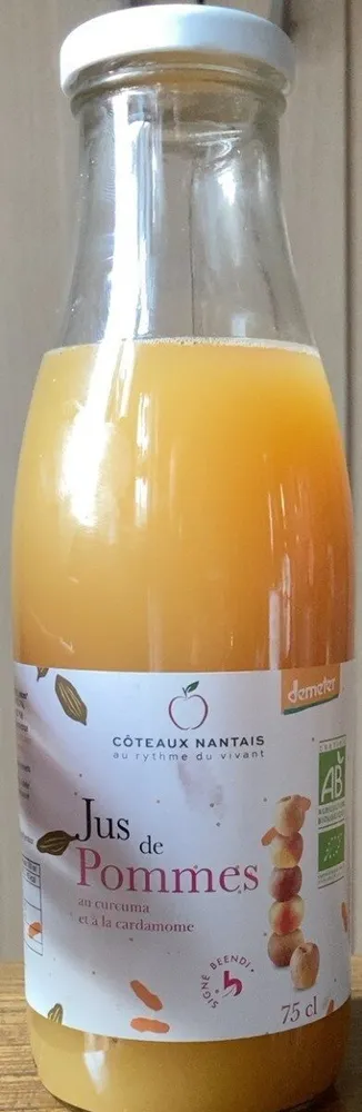 Jus de pommes au curcuma et à la cardamome