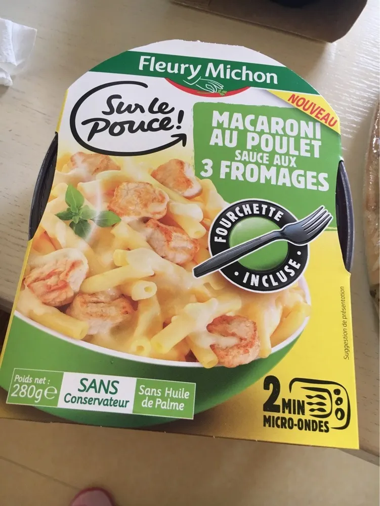 Macaroni au poulet sauce aux 3 fromages