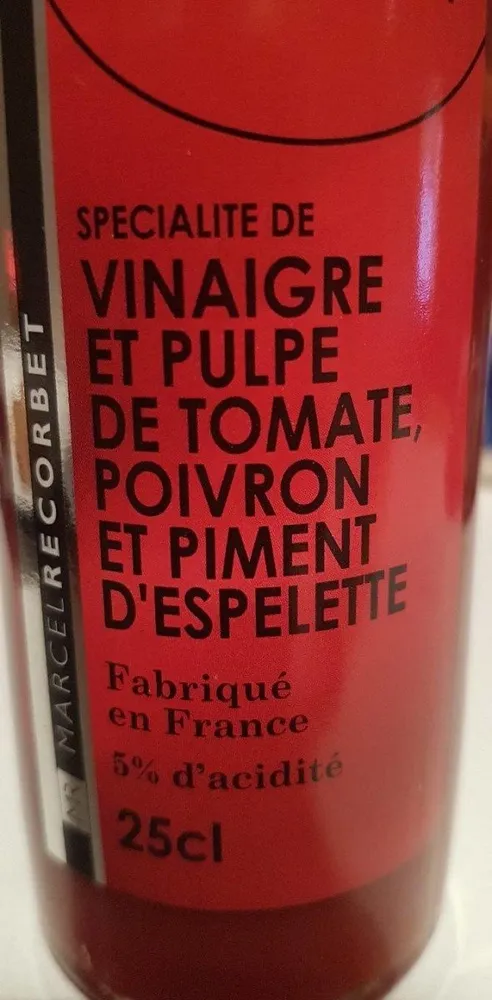 Vinaigre poulpe tomate poivron et piment espelette