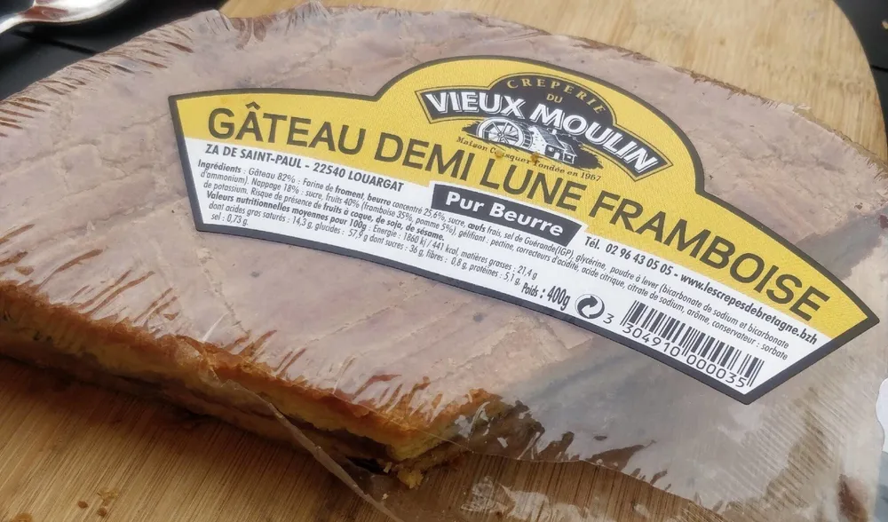Gâteau demi lune framboise