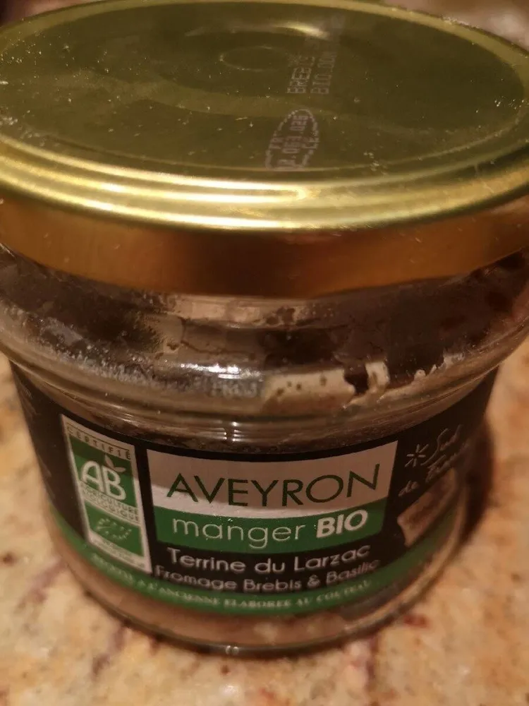 Terrine du larzac (fromage brebis et basilic)