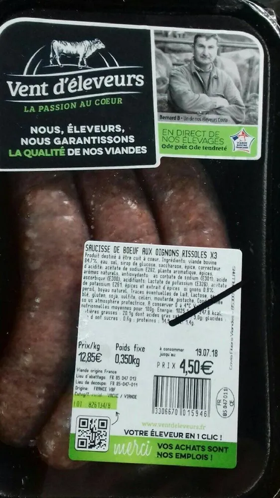Saucisses de boeuf aux oignons rissolés