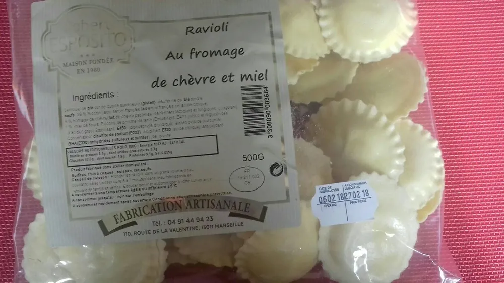 Ravioli au fromage de chèvre et miel