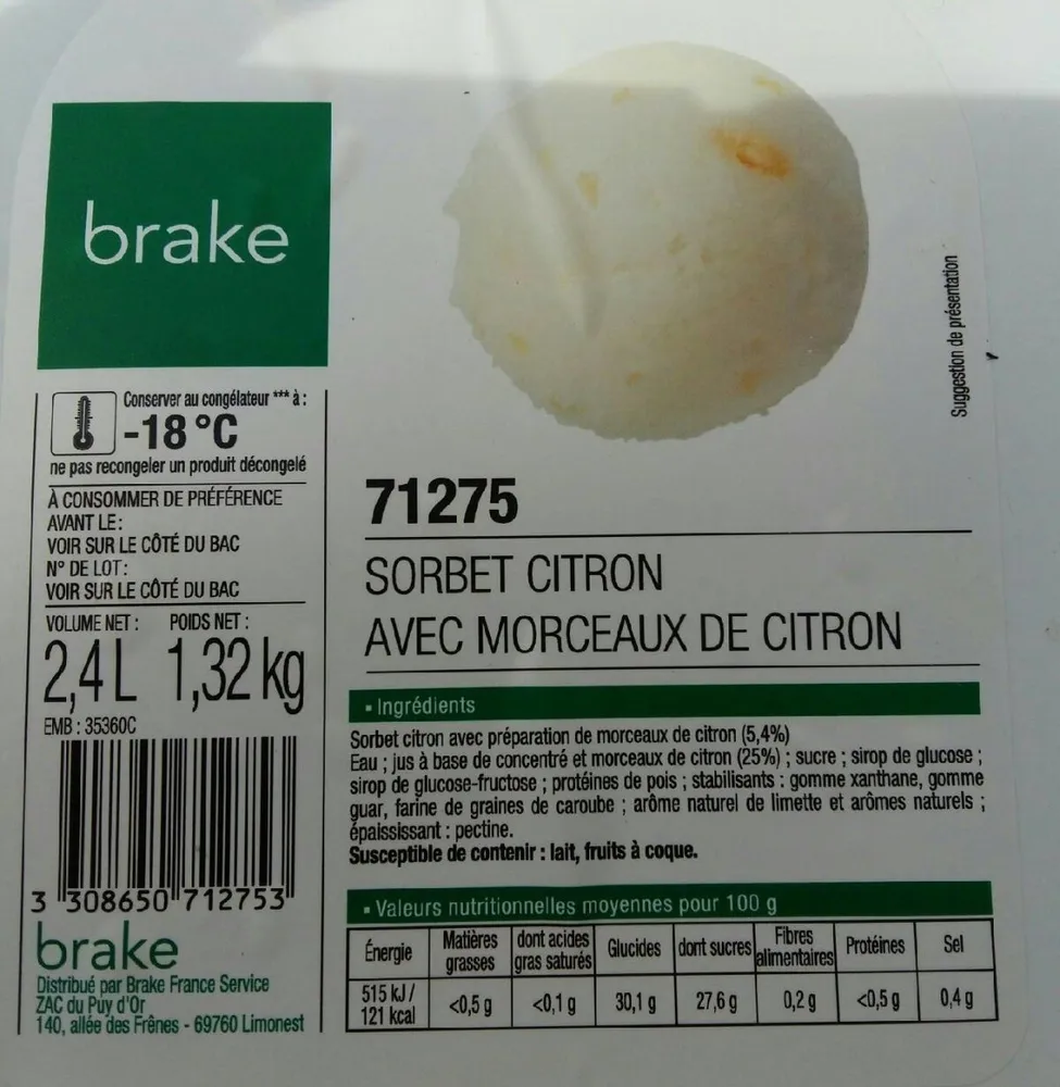 Sorbet citron avec morceaux de citron