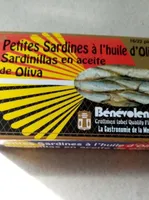 Petites sardines à l'huile d'olive
