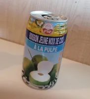Boisson jeune noix de coco à la pulpe