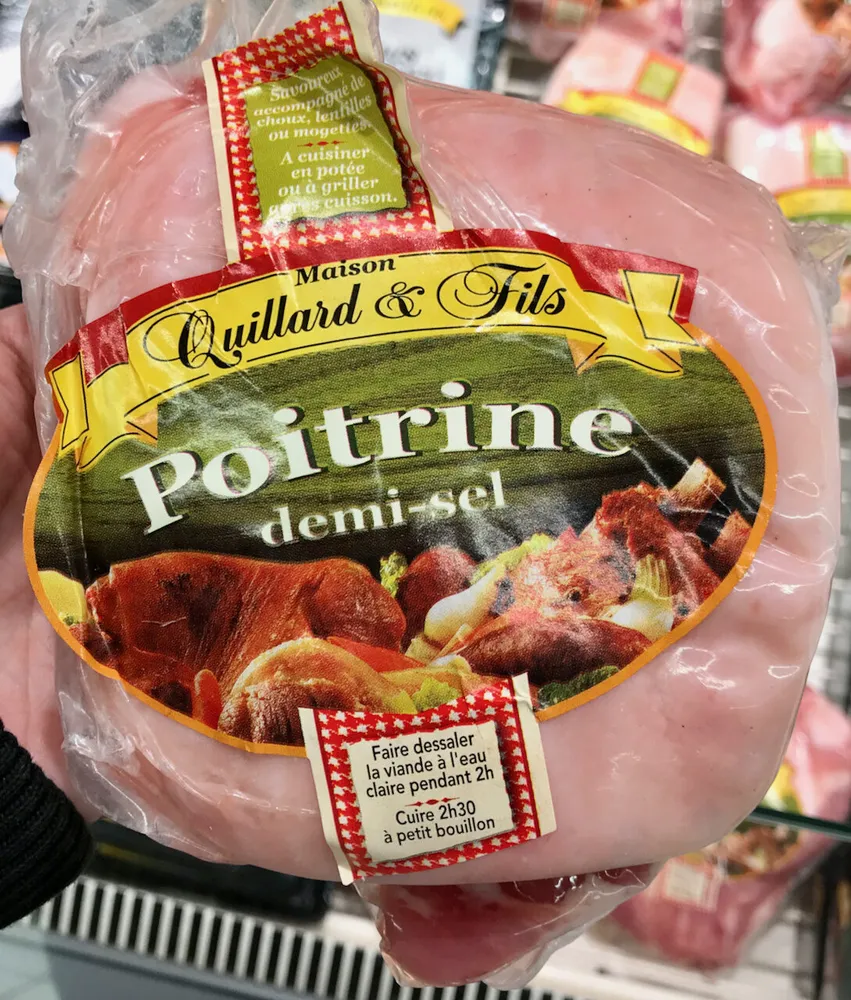 Poitrine demi-sel