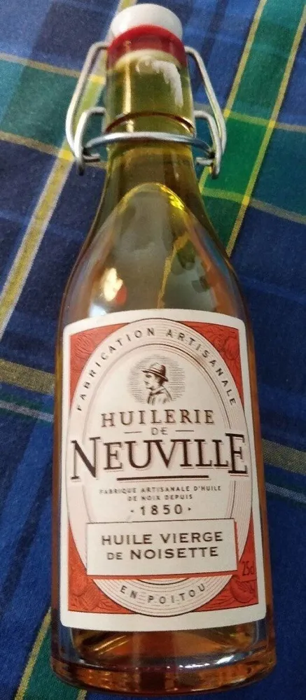 Huile vierge de noisette