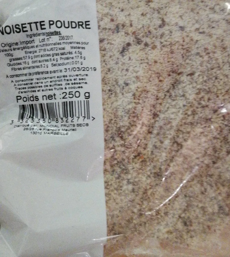 Poudre de noisettes