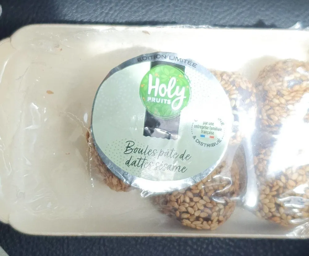 Boule pâte de dattes aux sesame
