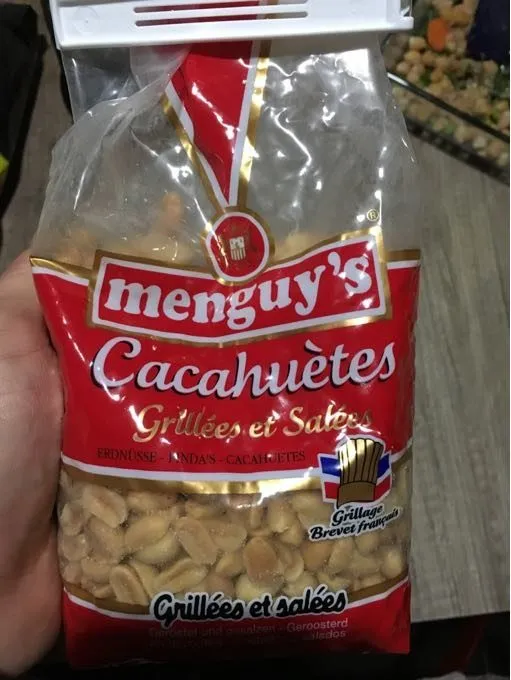 Cacahuètes grillées et salées