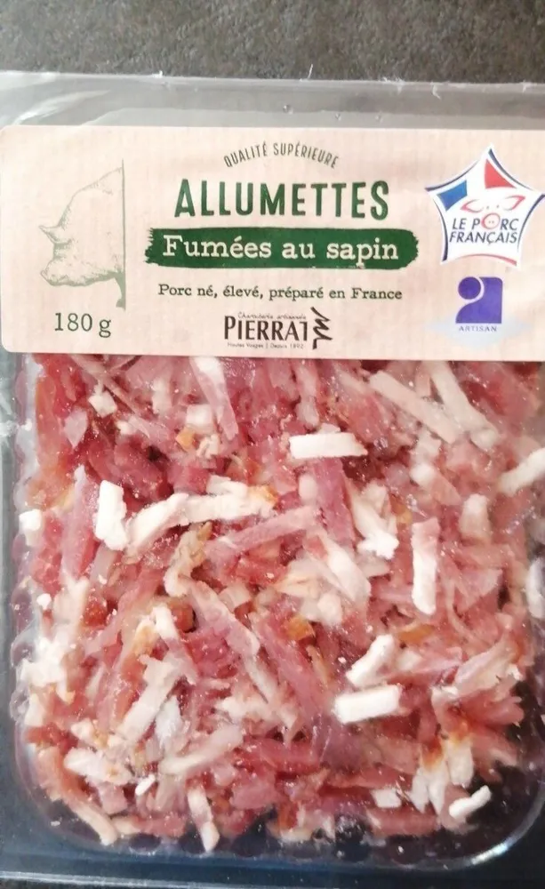 Allumettes fumées au sapin