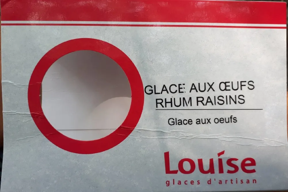 Glace aux œufs rhum-raisins