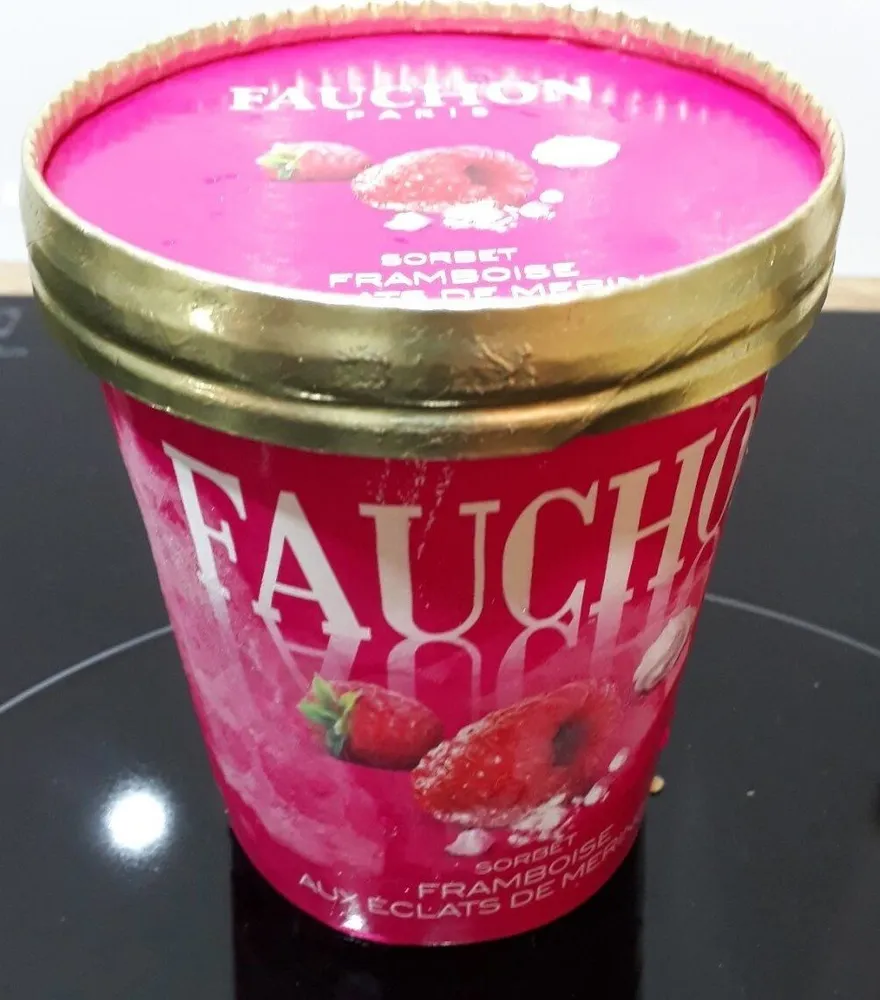 Sorbet framboise aux éclats de meringue