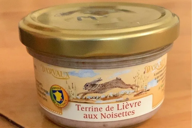 Terrine de lievre aux noisettes