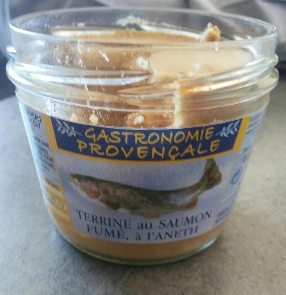 Terrine au saumon fumé à l'aneth
