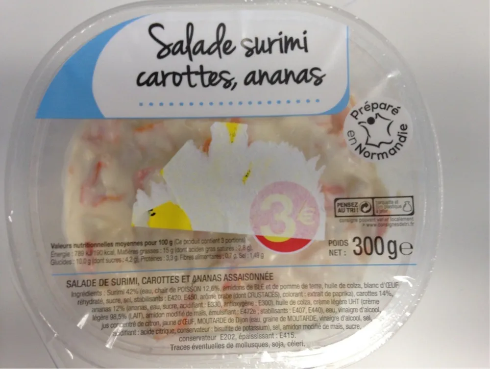 Salade Surimi, carottes, ananas.