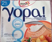Recette au yaourt nature, sur lit de pêche et jus de fruit de la passion